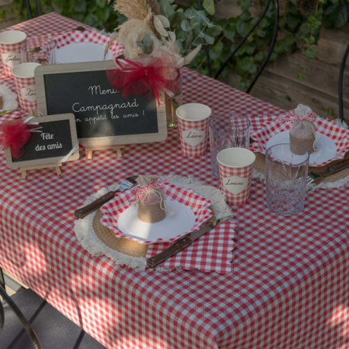 Nappe rectangulaire polyester vichy à carreaux rouge 240x150